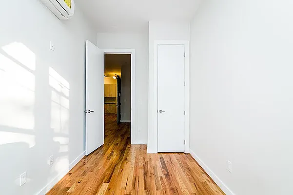 Rented by Nooklyn NYC LLC | media 65