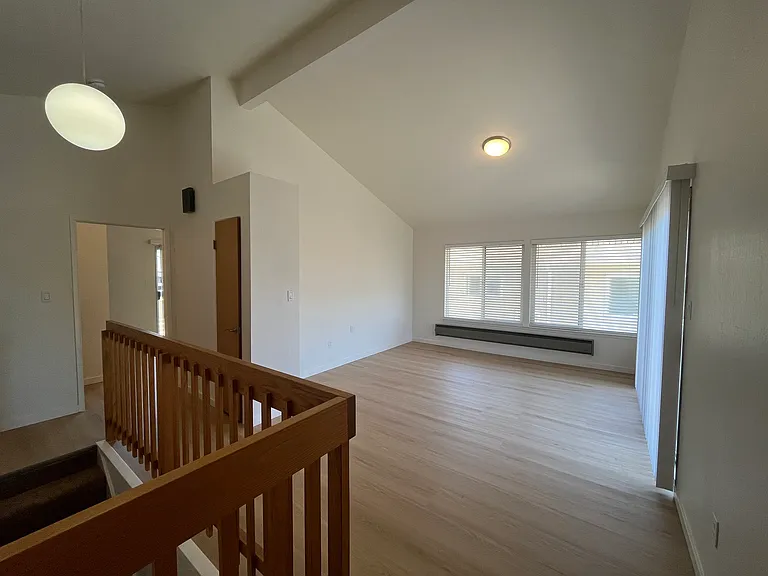 529 Stannage Ave — Photo 17