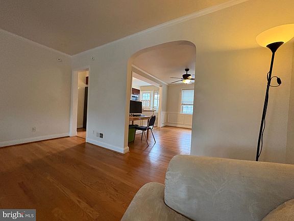 4th image of 146 Dumbarton Rd