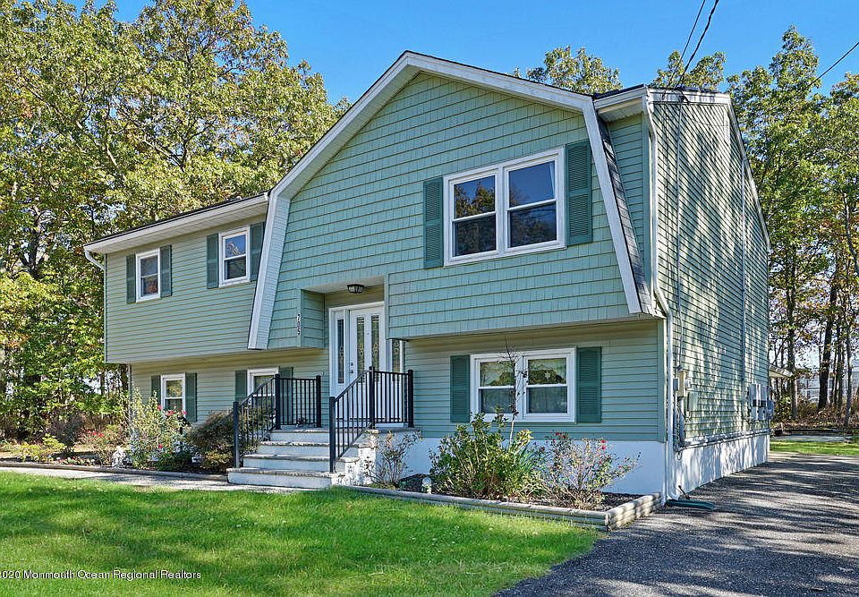 1st image of 705 Dunedin St