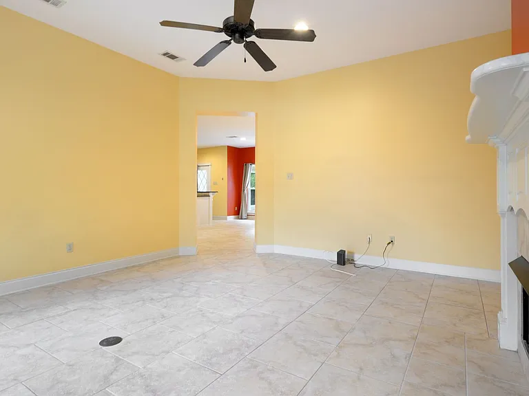 9442 Boone Dr — Photo 8