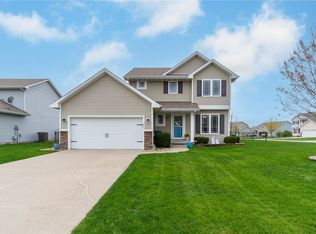 1354 93rd St, West Des Moines, IA 50266