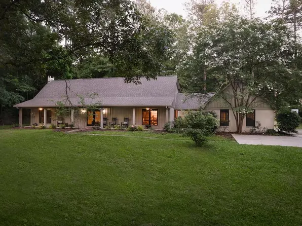 55 Wisteria Ln, Laurel, MS 39443