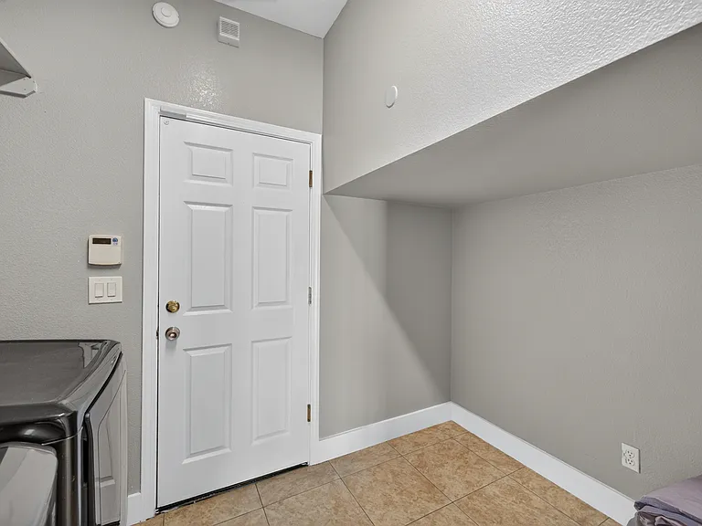 1490 Peppertree Rd — Photo 17