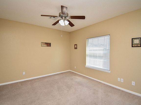 5th image of 137 Sherwood Dr #D