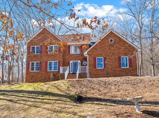 555 Quailwood Dr, Blacksburg, VA 24060