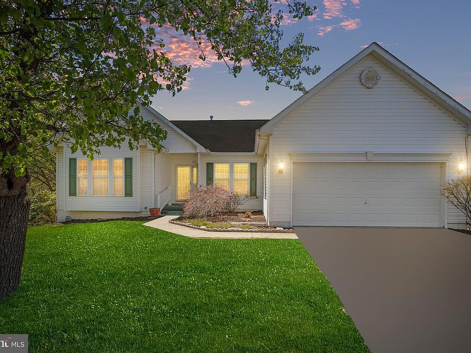 1st image of 88 Niblick Ct