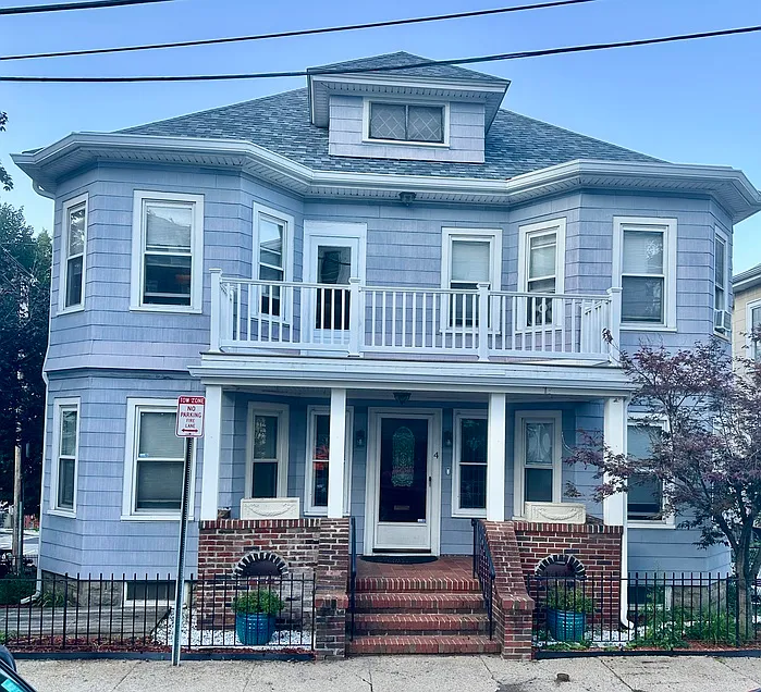 2 bed, 1.0 bath, $2,800 — Photo 1