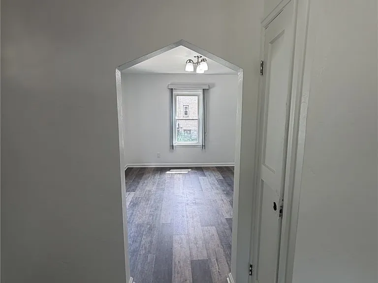1113 Rochester Rd — Photo 14