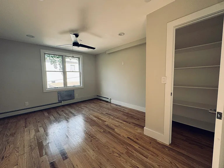 492 Humboldt St #3 — Photo 7
