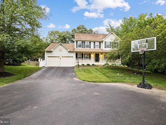 2nd image of 13217 Flynn Ct
