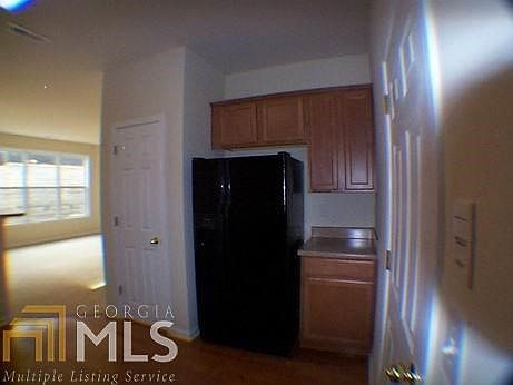 5th image of 217 Cavendar Way