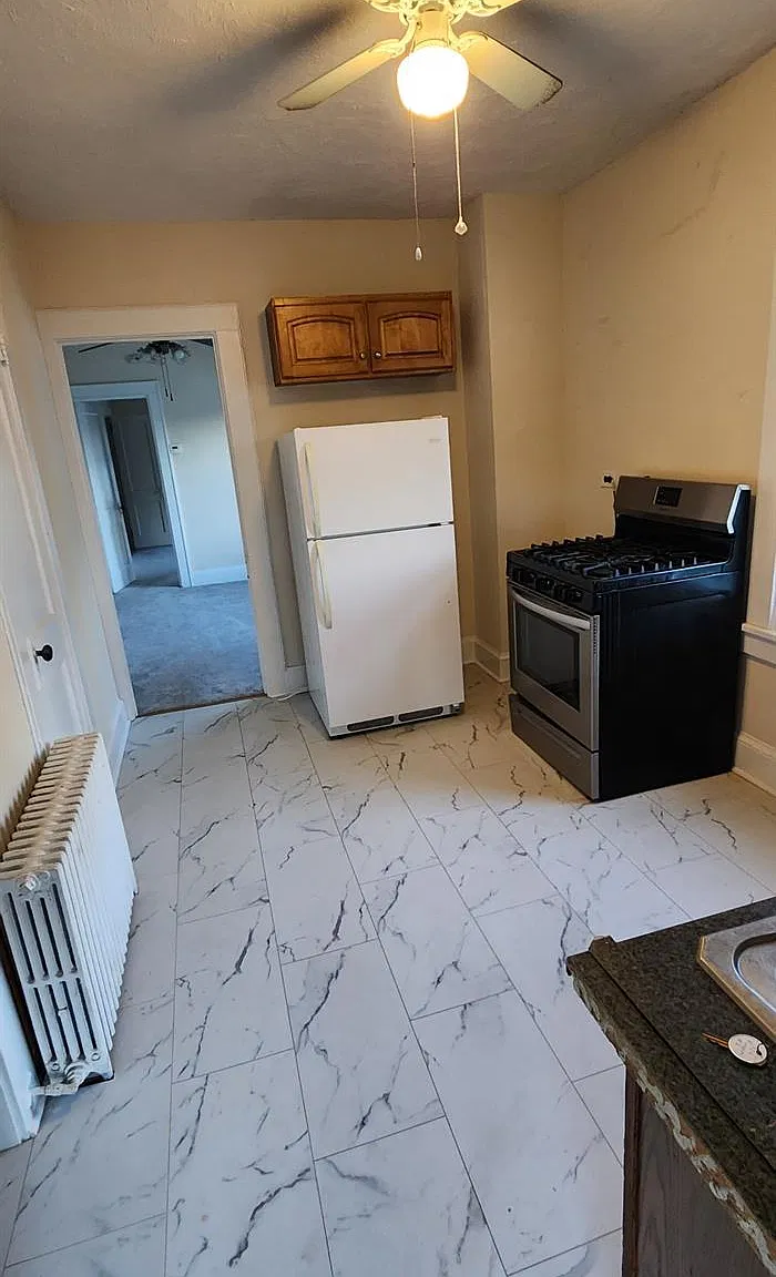 1 bed, 1.0 bath, 2280 sqft, $1,500 — Photo 3
