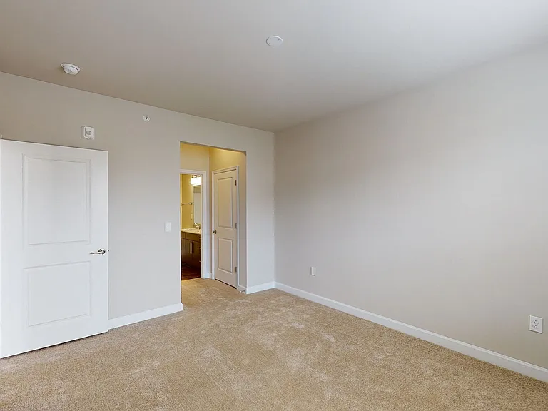Clairmont at Trinity — Photo 83