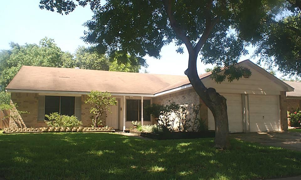 1st image of 19622 Moonhollow Dr