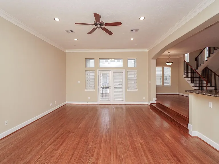 5730 Kansas St #B — Photo 11