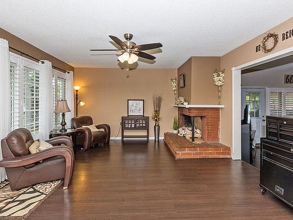 5th image of 9814 Catawba Ave