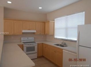 2620 Pierce St, Hollywood, FL 33020