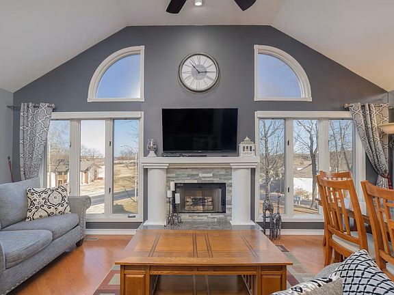 5th image of 147 Grandview Drive #4 BLDG 32