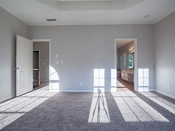 4th image of 3931 Regas Dr