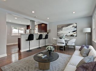 3N382 Willow Rd, Elmhurst, IL 60126