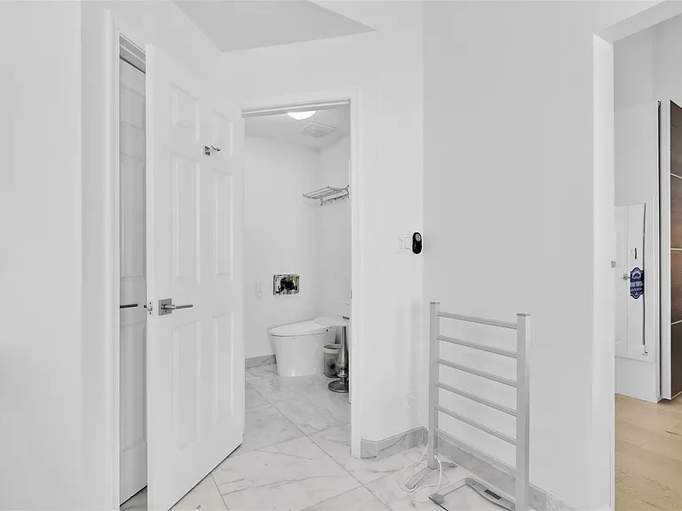 1035 Boca Cove Ln — Photo 41