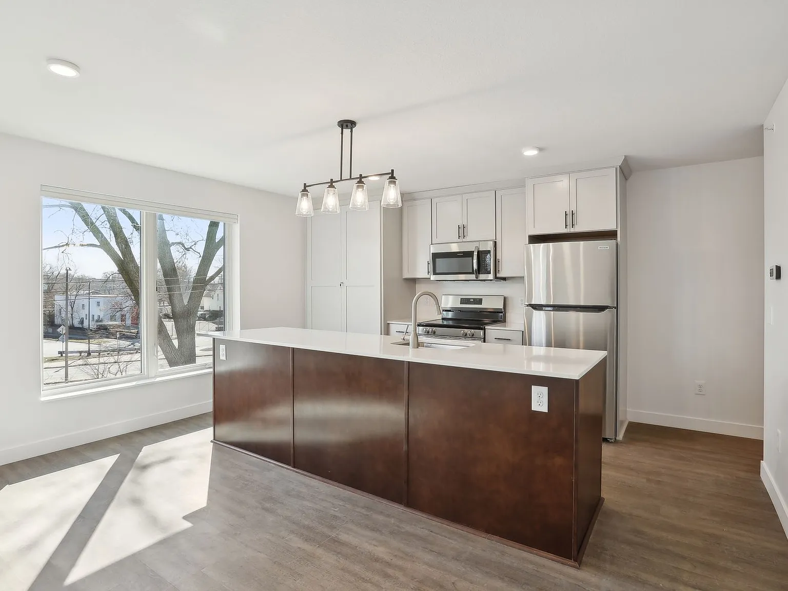Solstice Apartments — Photo 1