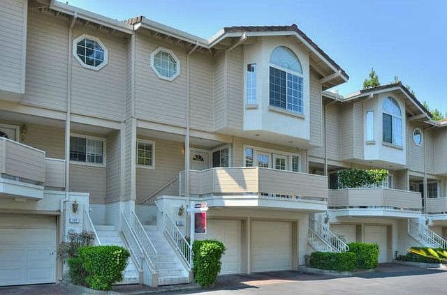 1st image of 725 Hibiscus Pl