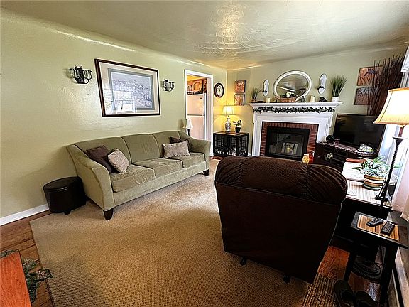 2nd image of 4485 Greengrove Dr