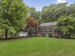 45 Chestnut St, Wrentham, MA 02093