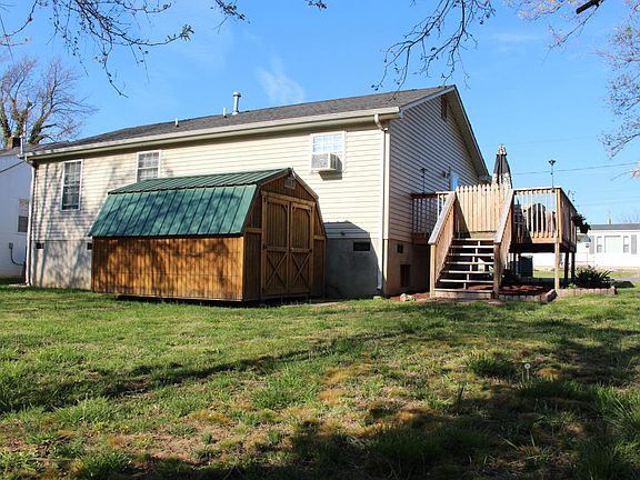 5th image of 314 White Oak St
