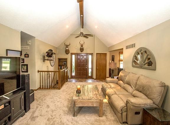 5th image of 5617 NW Platte Purchase Dr