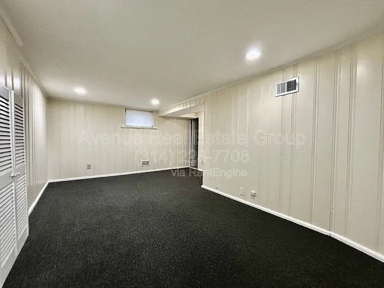 7105 Circleview Dr — Photo 12