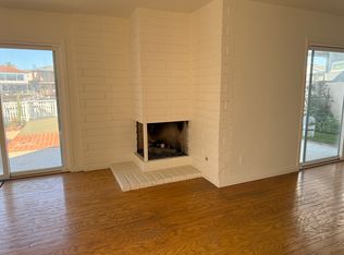 2051 Peninsula Rd, Oxnard, CA 93035