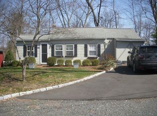 18 Hillwood Pl, Norwalk, CT 06850