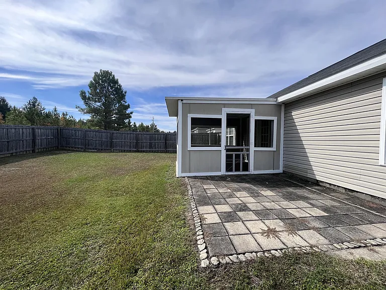 206 N Bridgeport Dr — Photo 6