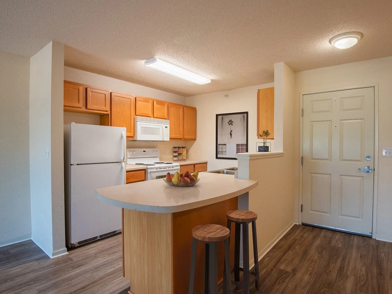 Washington Village West — Photo 2