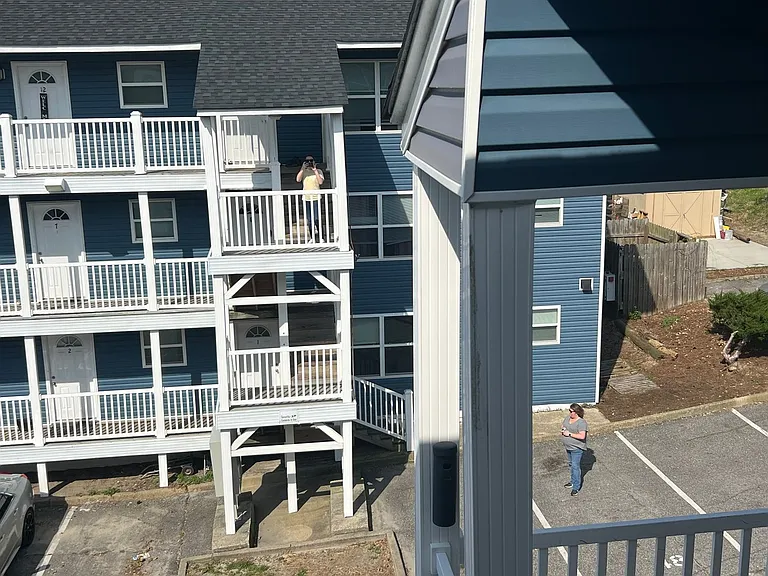 Pelican Dock Apartments — Photo 31