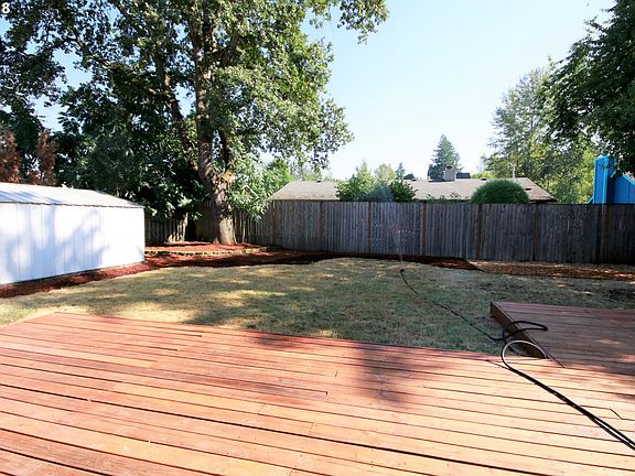 4th image of 9416 SE Regents Dr