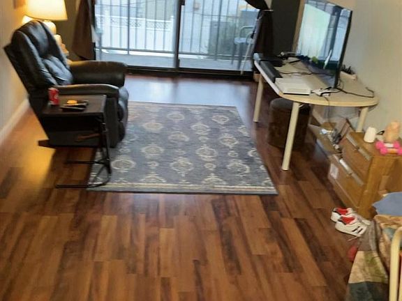 3rd image of 603 55th St APT 203