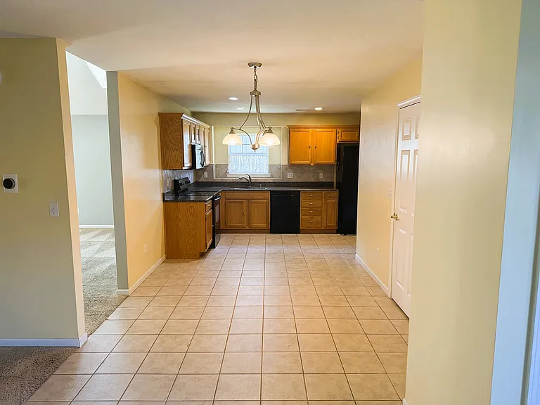 1518 Legend Trail Dr #B — Photo 2