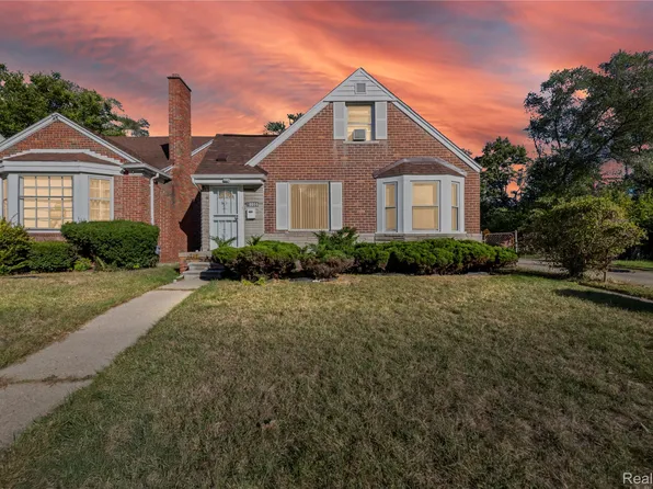 18000 Pinehurst St, Detroit, MI 48221