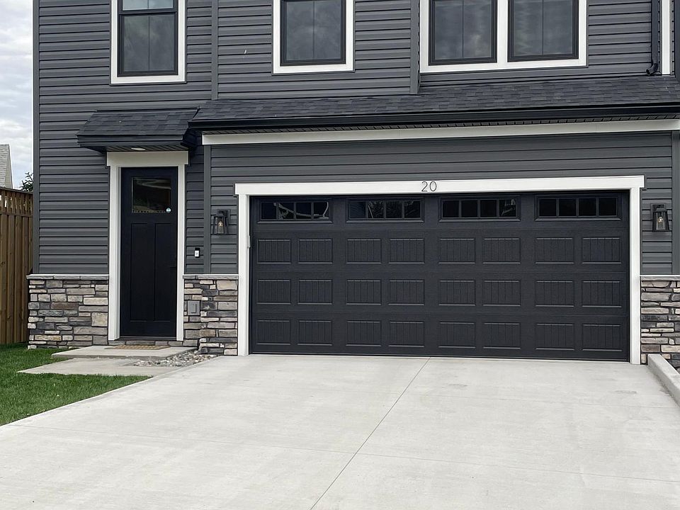 1st image of 20 Reyes Ln