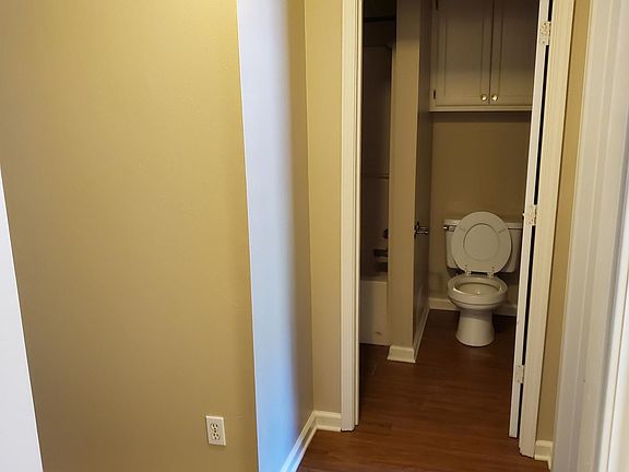5th image of 1874 Esther Dr APT 2