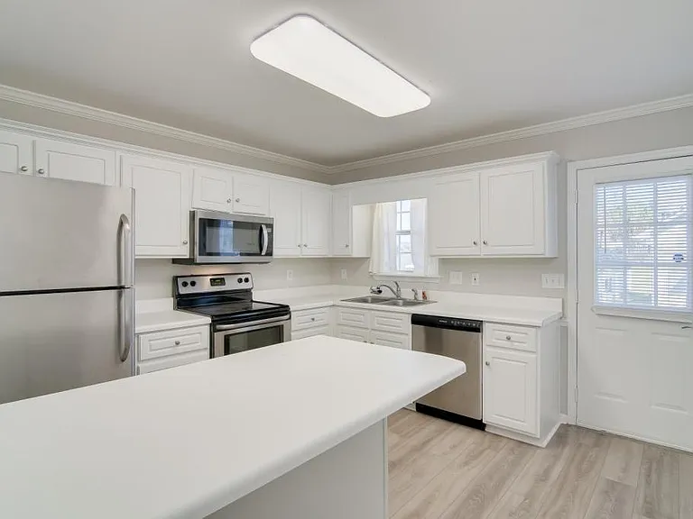 2525 Commons Trce — Photo 11