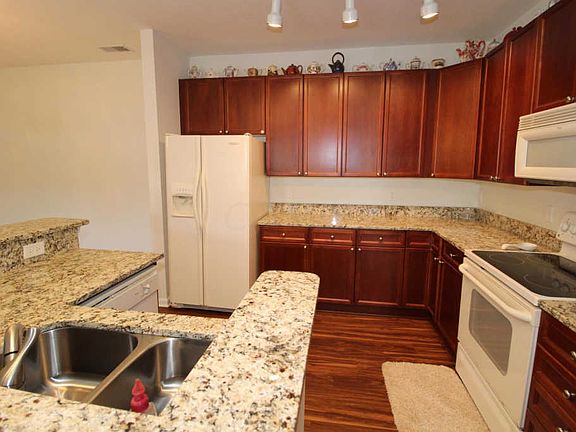 4th image of 7748 Essex Gate Dr S