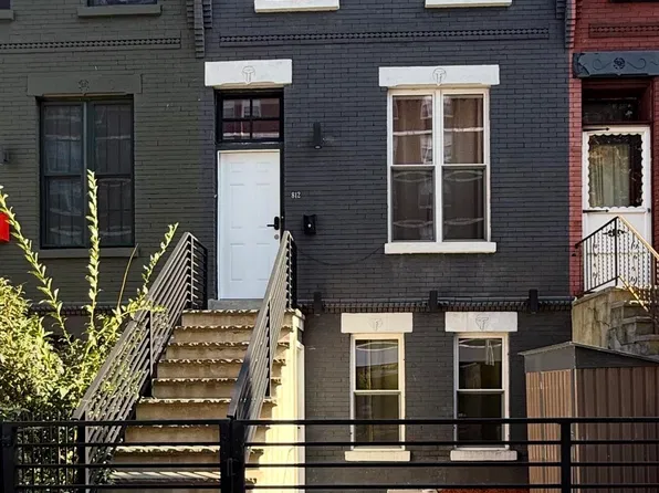 812 Ocean Avenue image 1 of 49