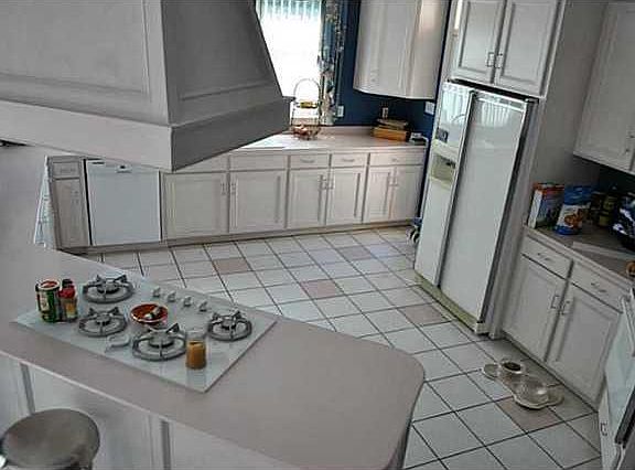 5th image of 3145 Saint Andrews Dr