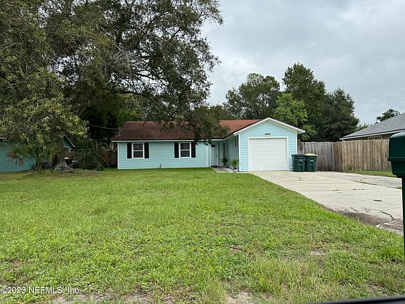 2nd image of 11963 GREENWOOD Court