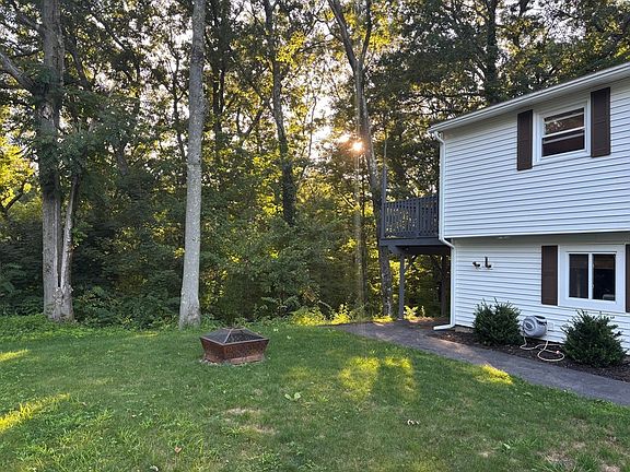 3rd image of 62 Piehl Ave